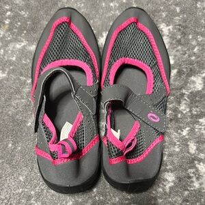 Black and Pink Water Shoes